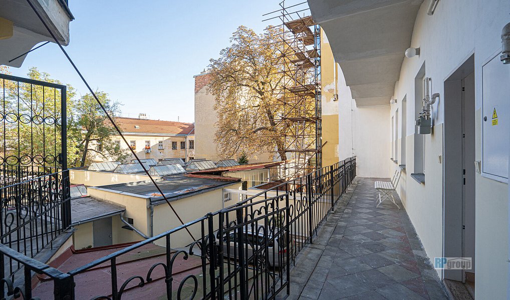 Pronájem bytu 3+1 99 m², Praha – náhled fotky 3