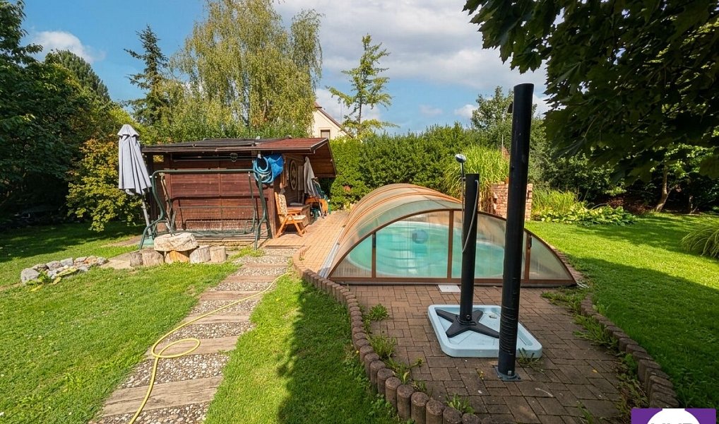 Prodej stavebního pozemku 450 m², Praha – náhled fotky 2