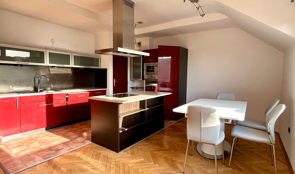 Pronájem bytu 5+kk 150 m², Praha – náhled fotky 3