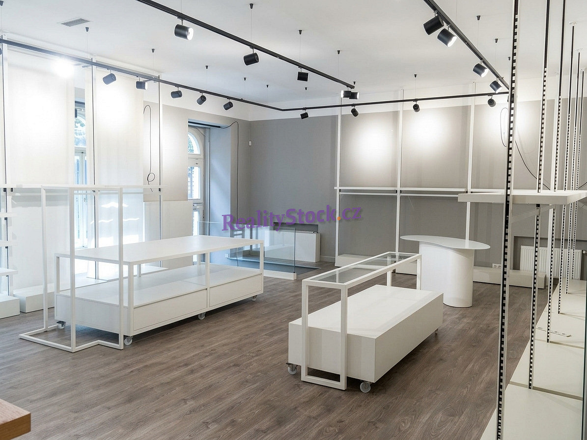 Pronájem obchodních prostor 108 m²