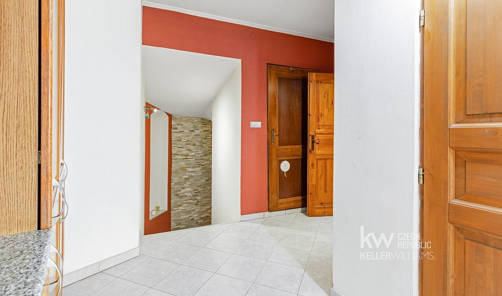 Prodej nájemního domu, činžáku 471 m², Nové Strašecí – náhled fotky 46