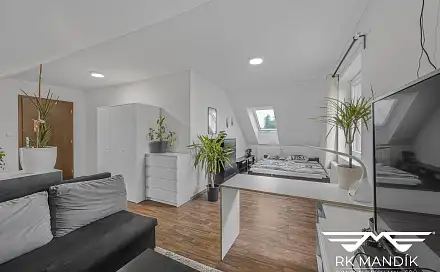 Prodej domu 212 m² s pozemkem 617 m², Nová Ves, okres Praha-východ