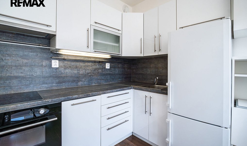 Prodej bytu 1+kk 29 m², Praha – náhled fotky 13