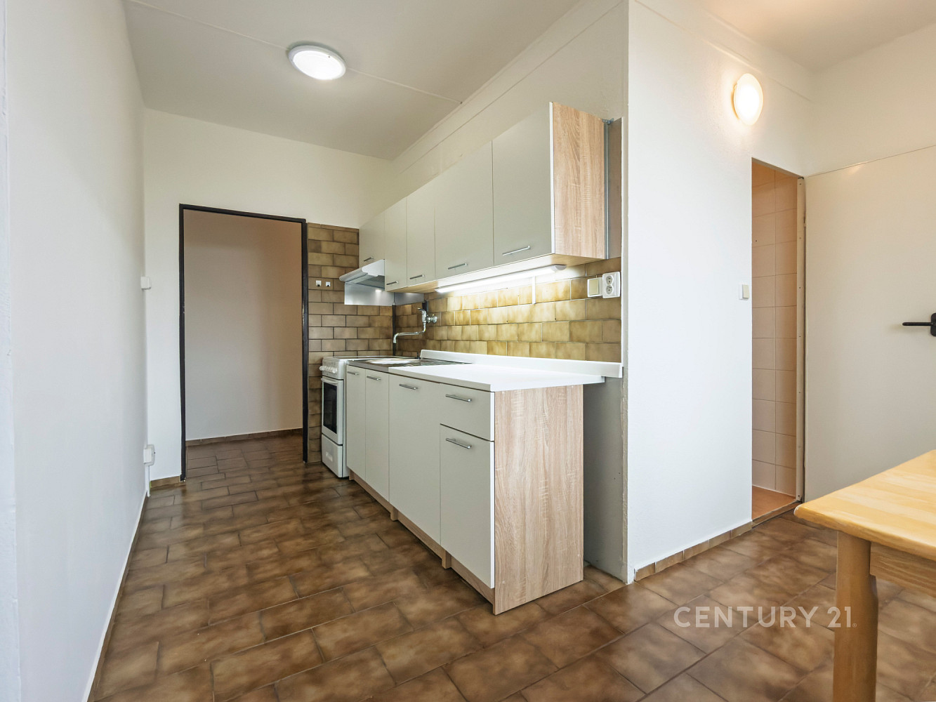 Pronájem bytu 2+1 55 m² – fotografie 3