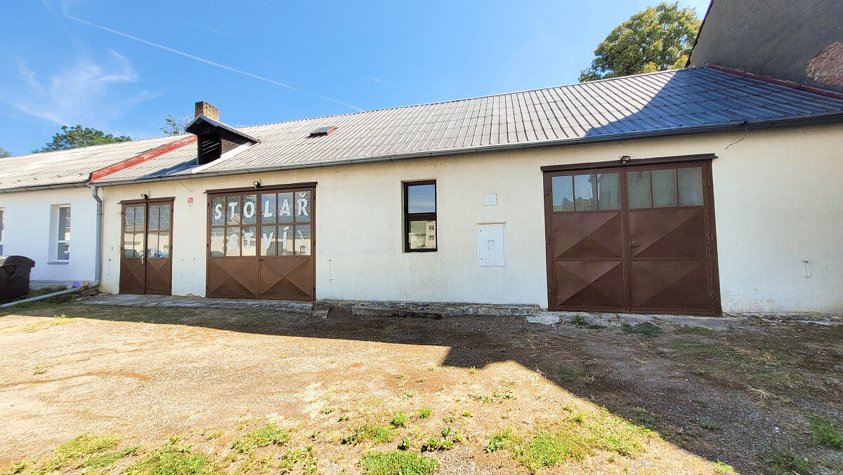 Prodej výrobních prostor 150 m² – fotografie 3