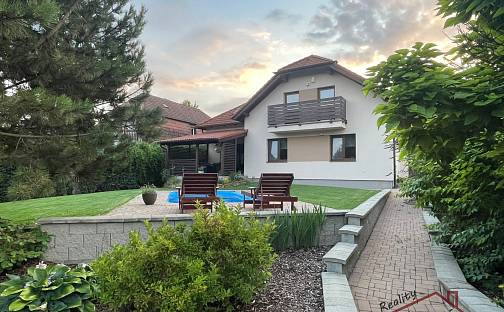 Prodej domu 214 m² s pozemkem 719 m², Hlavní, Lázně Toušeň, okres Praha-východ