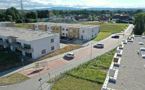 PRODEJ VENKOVNÍHO PARK. STÁNÍ Č. 13, MLADÉ, ČESKÉ BUDĚJOVICE, Buková, České Budějovice - České Budějovice 6