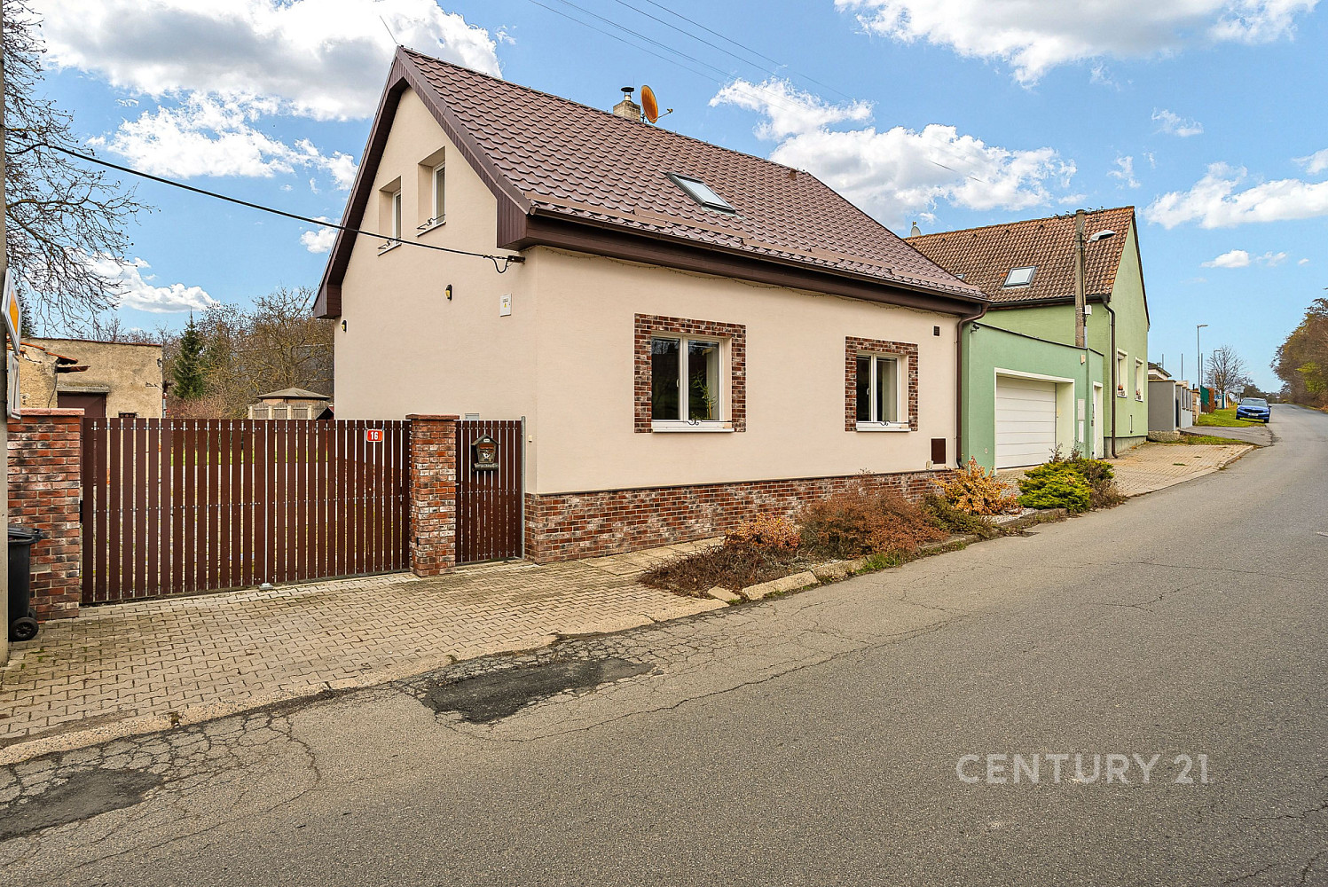 Prodej domu 142 m² s pozemkem 949 m²