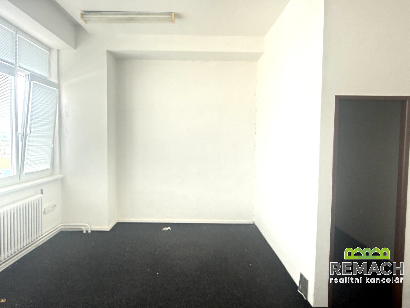 Pronájem obchodních prostor 20 m² – fotografie 5