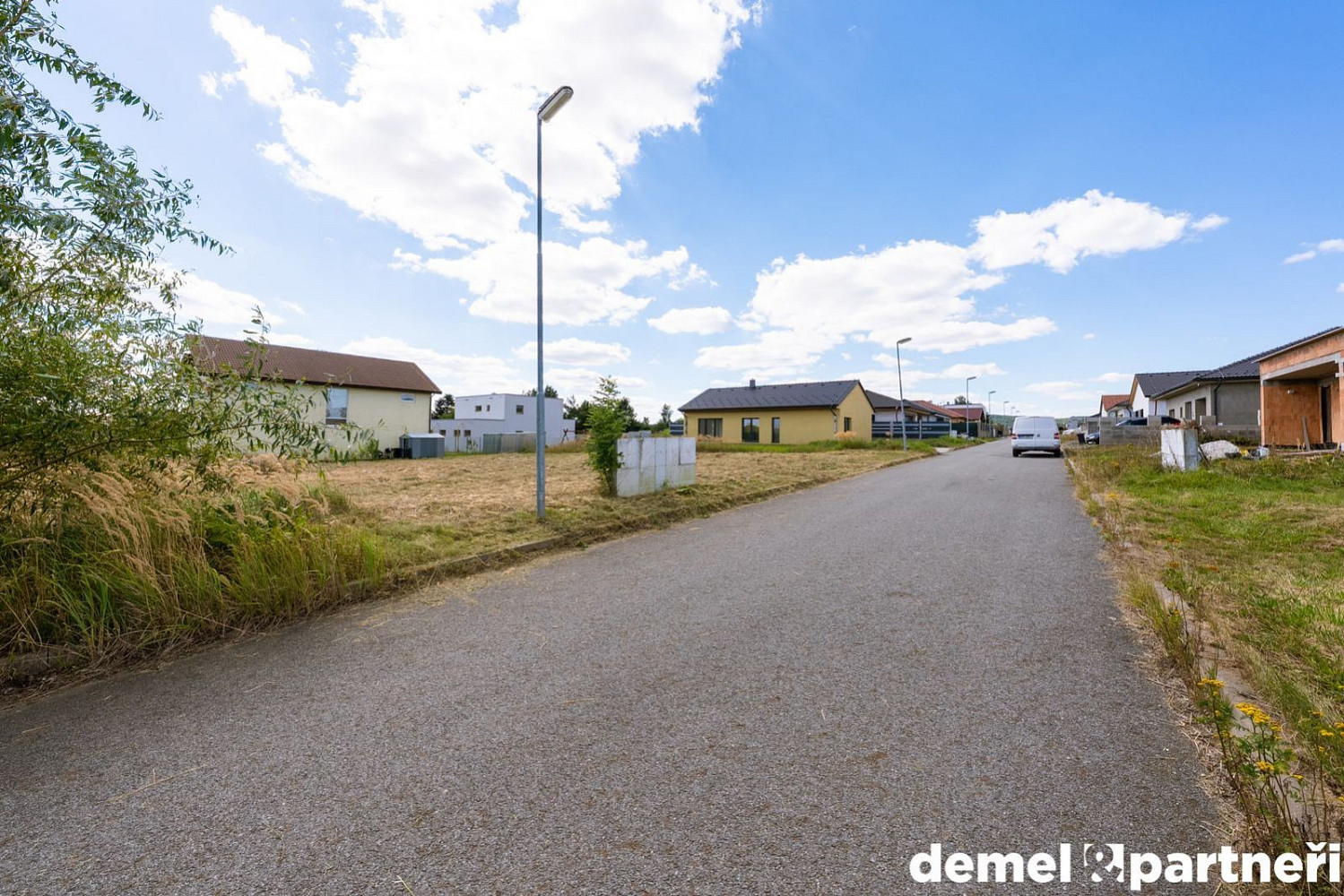 Prodej stavebního pozemku 640 m² — photo 2