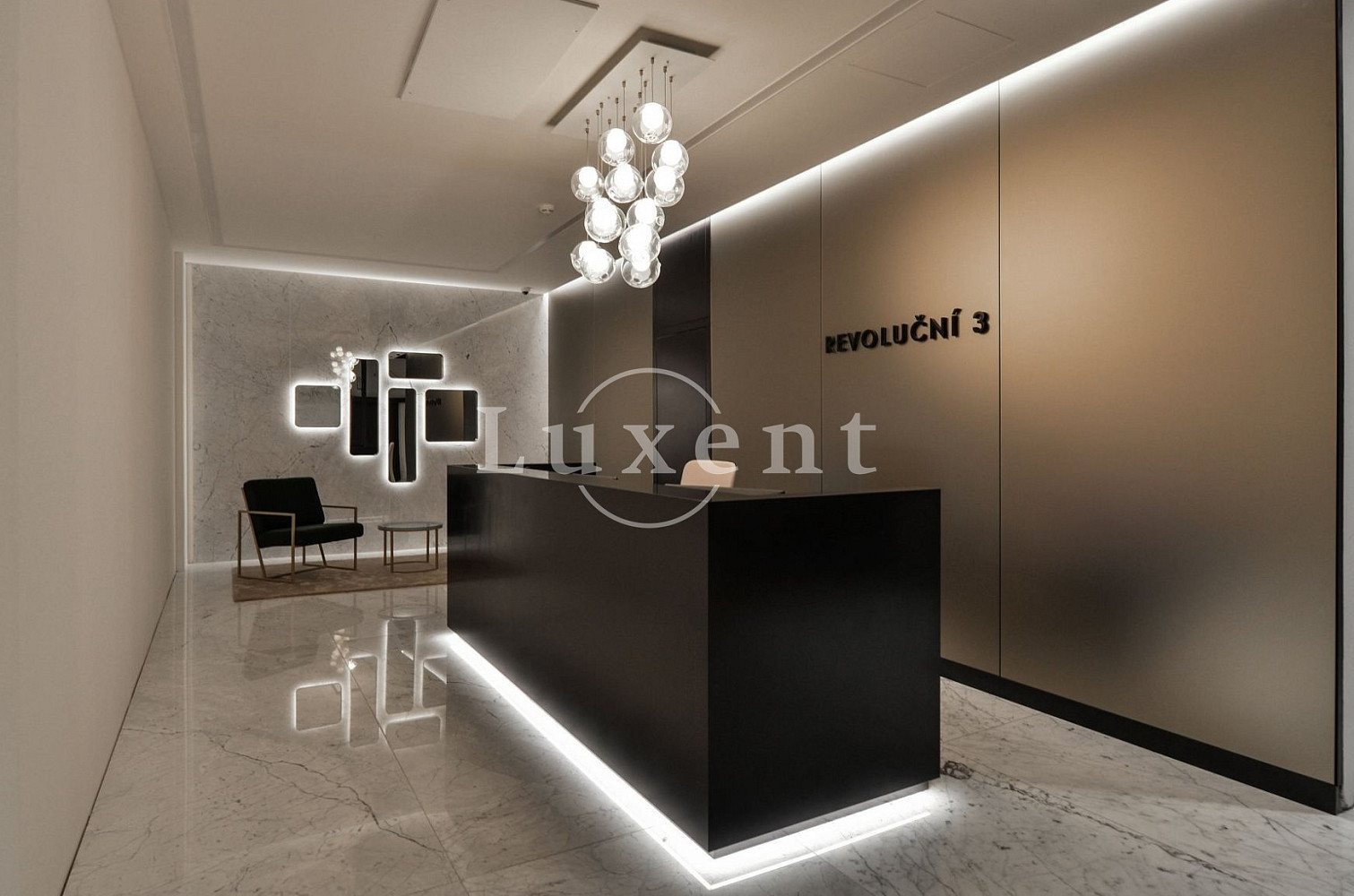 Pronájem kanceláře 1 046 m² – fotografie 4