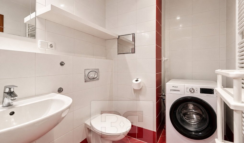 Prodej bytu 1+kk 31 m², Praha – náhled fotky 3