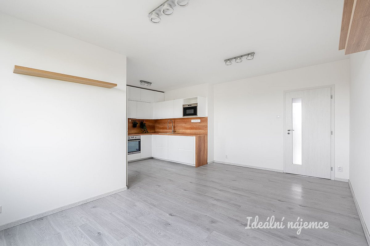 Pronájem bytu 3+kk 68 m² – fotografie 4