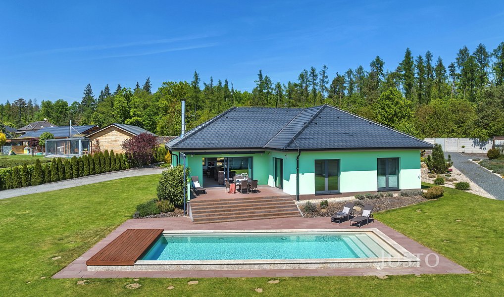 Prodej domu 188 m² s pozemkem 3 413 m², Stará Huť – náhled fotky 3