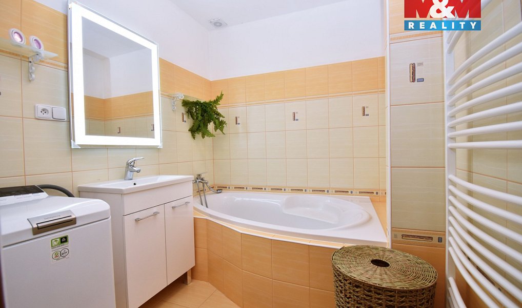 Prodej domu 320 m² s pozemkem 2 079 m², Malá Morava – náhled fotky 13