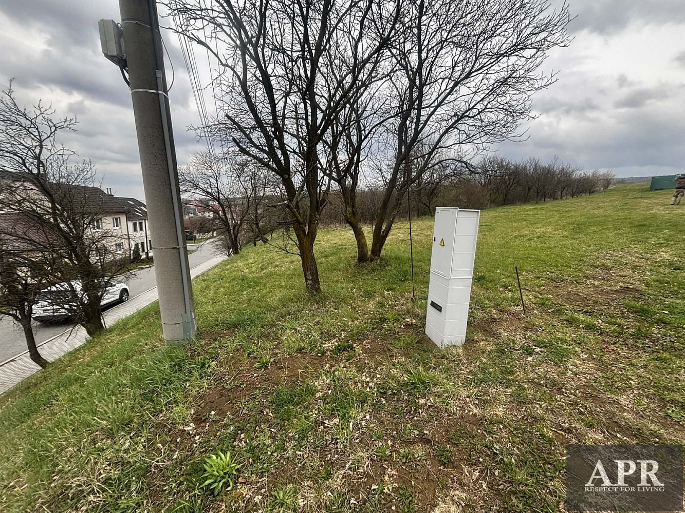 Prodej stavebního pozemku 1 851 m² – pohled 3