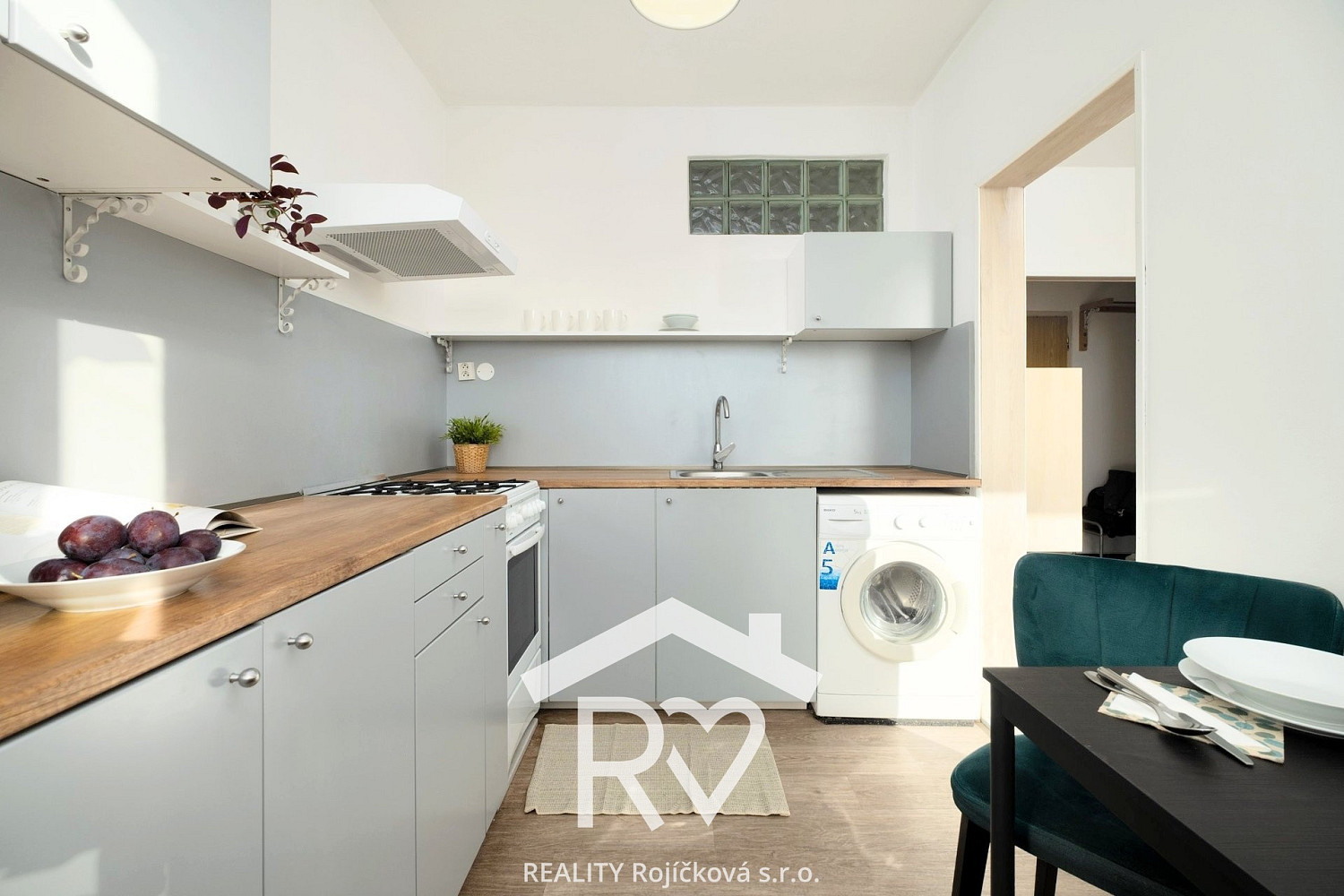 Prodej bytu 2+1 43 m² — photo 3