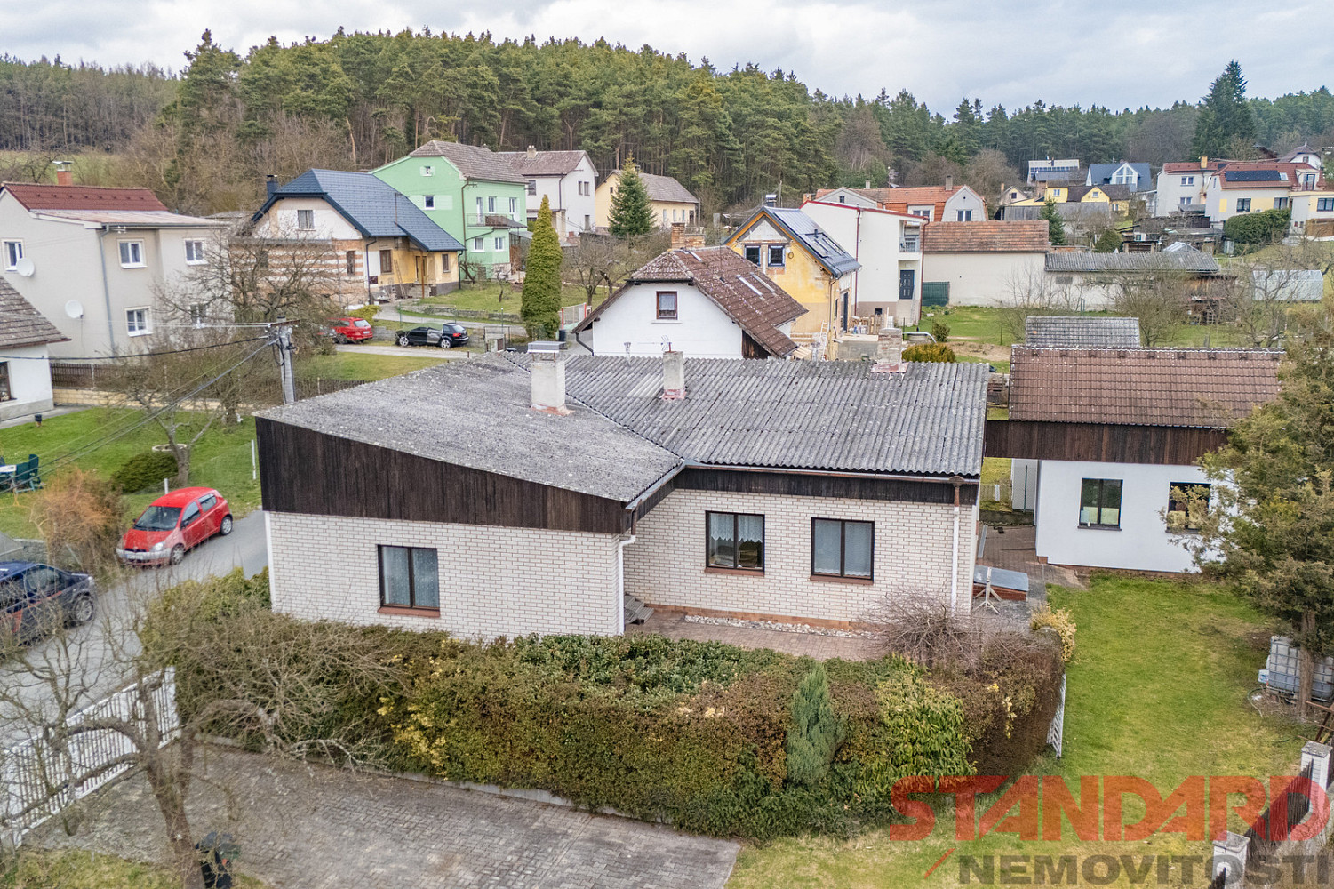 Prodej domu 137 m² s pozemkem 892 m² – fotografie 2