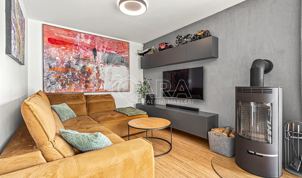 Prodej domu 131 m² s pozemkem 838 m², Kamenice – náhled fotky 9