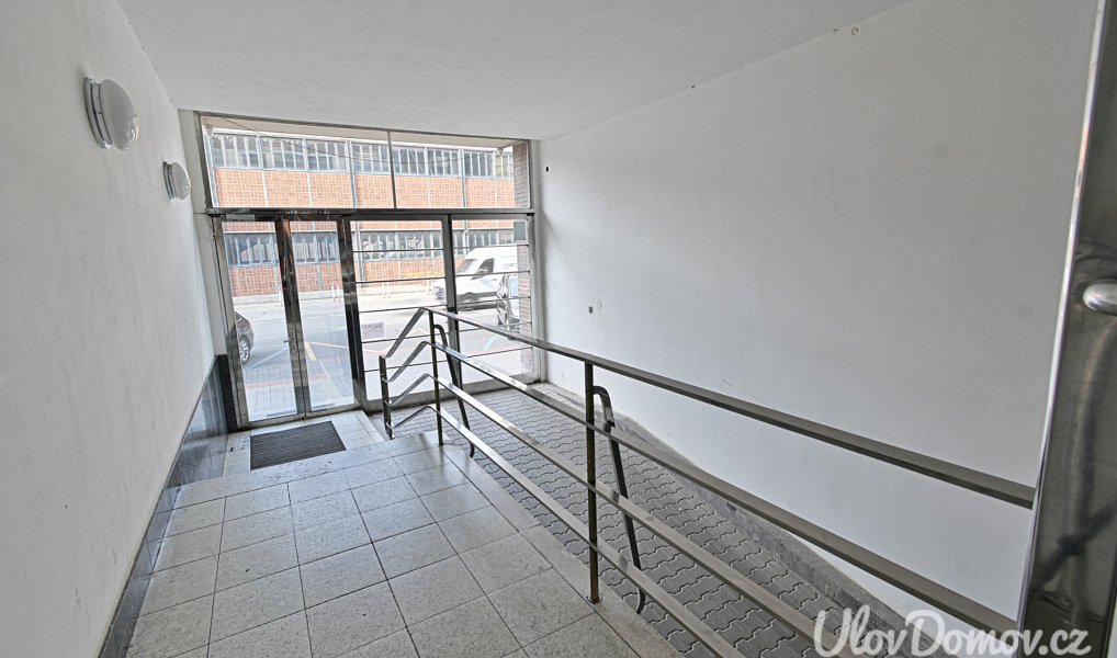 Prodej bytu 4+1 132 m², Praha – náhled fotky 39