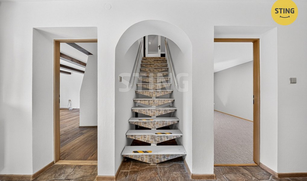Prodej domu 225 m² s pozemkem 2 141 m², Rožnov pod Radhoštěm – náhled fotky 19