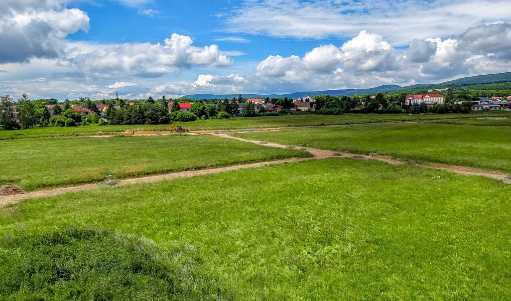 Prodej stavebního pozemku 871 m², Dubí – náhled fotky 9