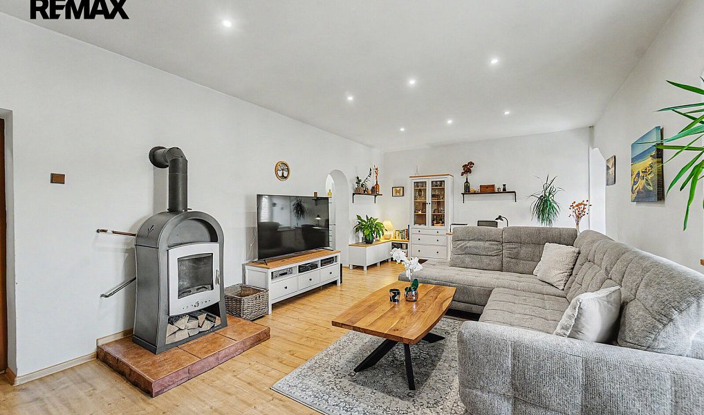 Prodej domu 128 m² s pozemkem 276 m², Kostelec nad Labem – náhled fotky 2