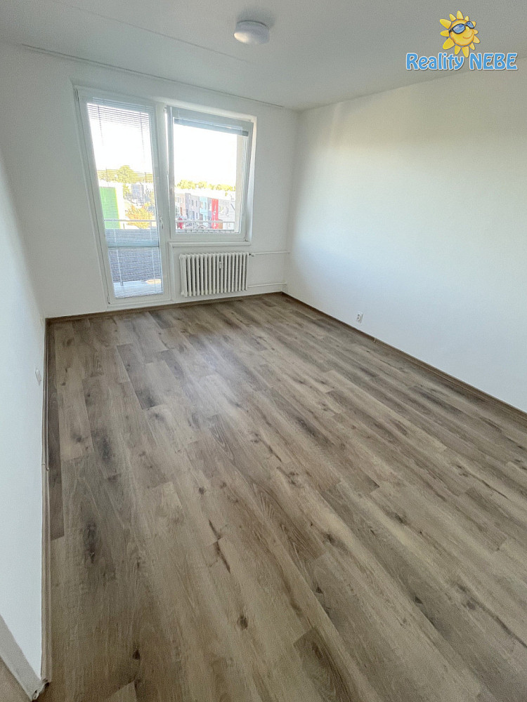 Pronájem bytu 2+kk 42 m² – fotografie 2