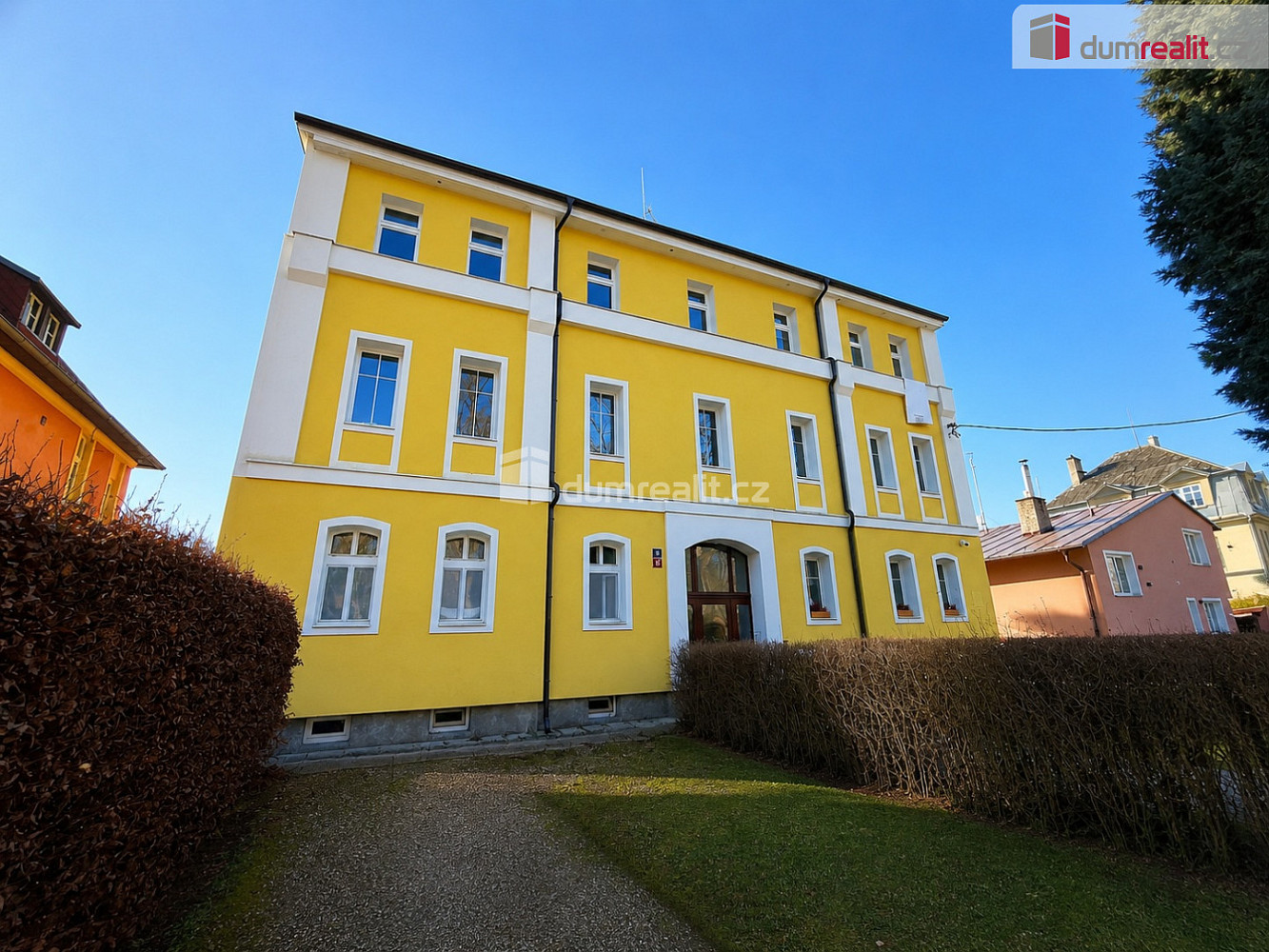 Prodej bytu 2+1 74 m² — photo 2