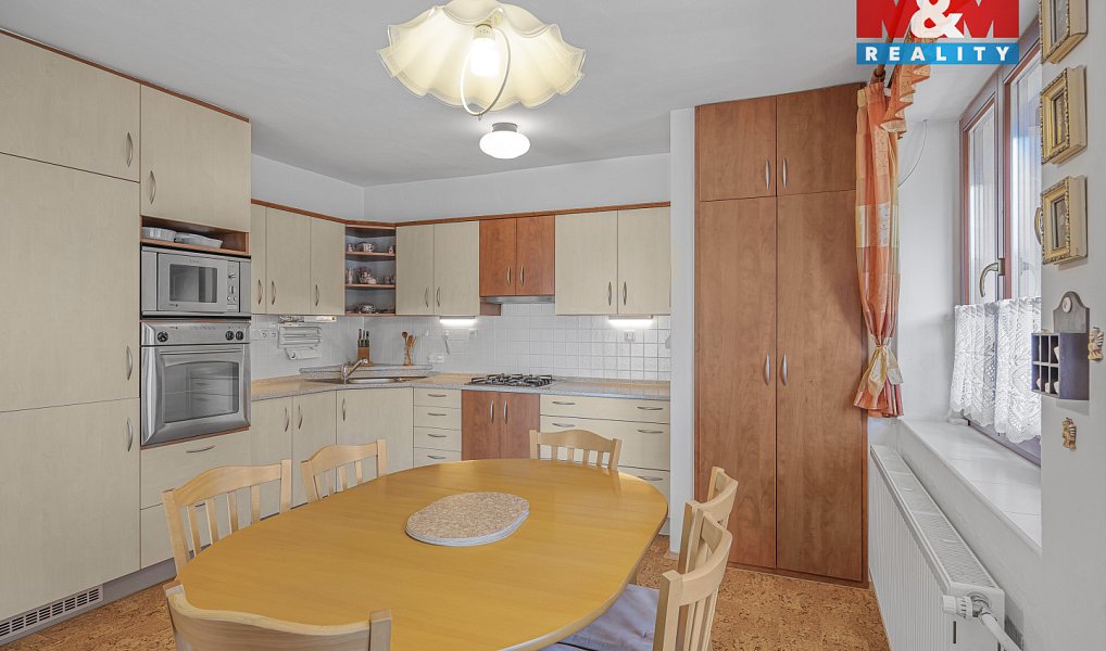 Prodej domu 374 m² s pozemkem 4 508 m², Sulice – náhled fotky 19