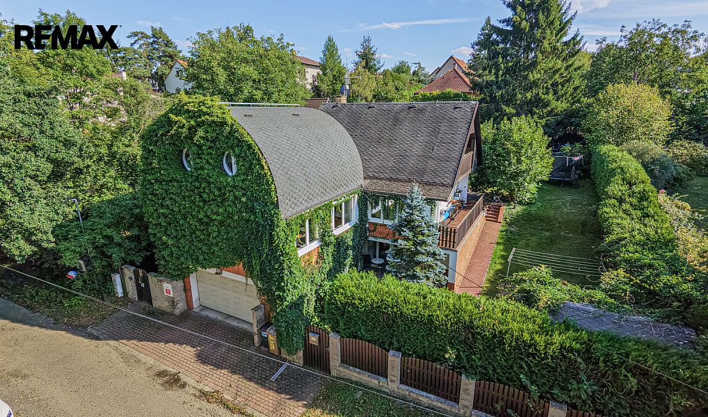 Prodej domu 256 m² s pozemkem 894 m², Zvole – fotka 1 z 21