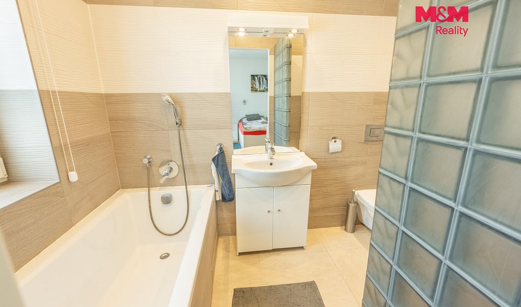 Pronájem bytu 2+kk 64 m², Praha – náhled fotky 9