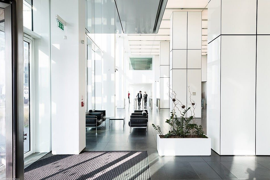 Pronájem kanceláře 372 m² – fotografie 4