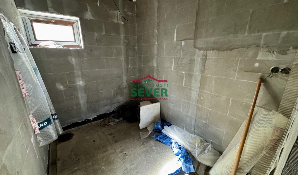 Prodej domu 150 m² s pozemkem 338 m², Loket – náhled fotky 15