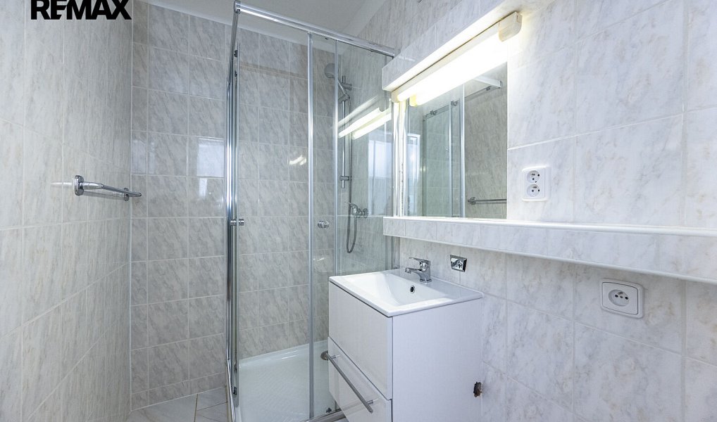 Pronájem bytu 2+kk 46 m², Praha – náhled fotky 9