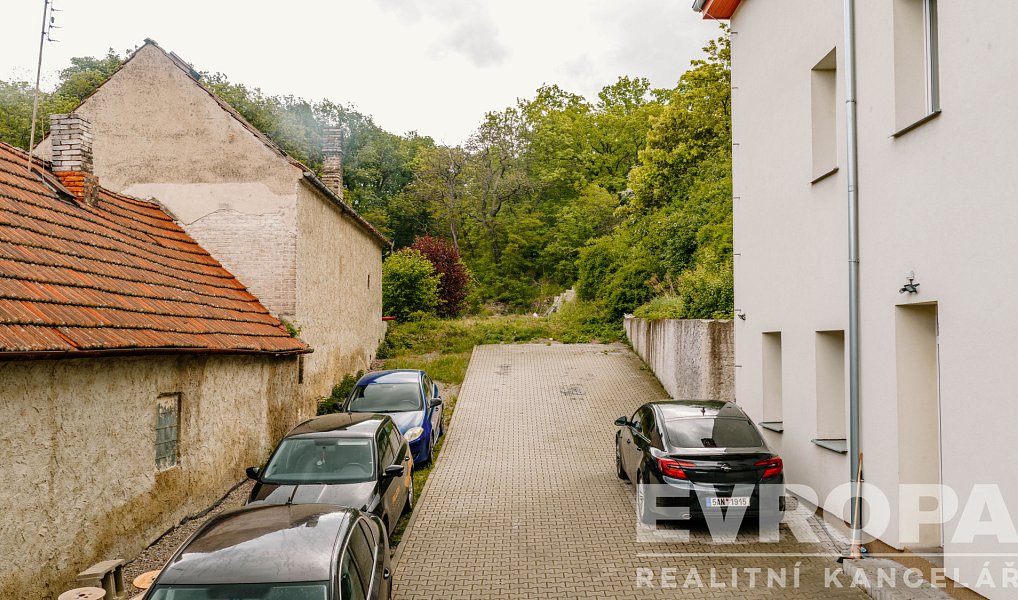 Prodej stavebního pozemku 480 m², Kladno – náhled fotky 10