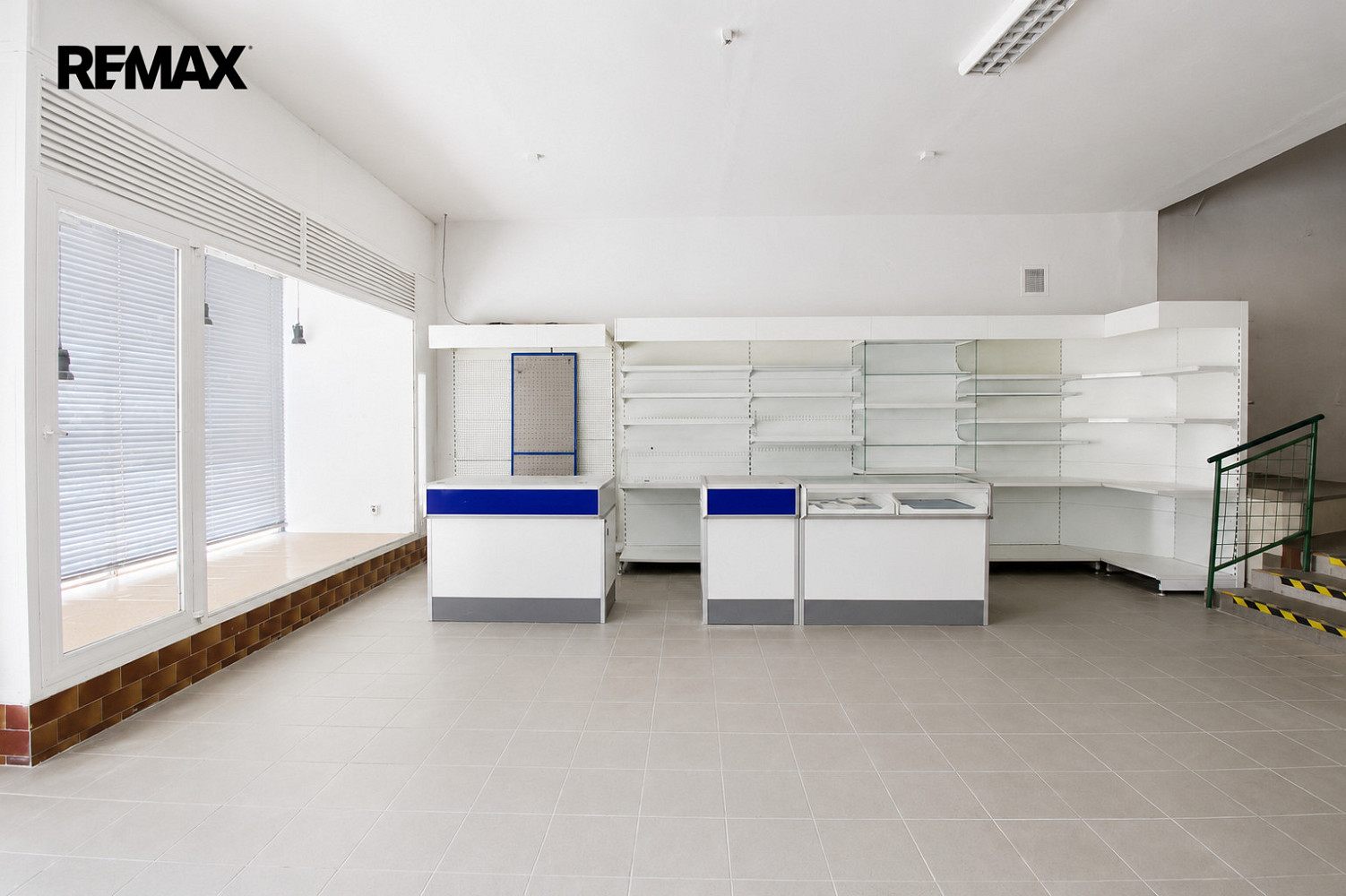 Pronájem obchodních prostor 170 m² — photo 2