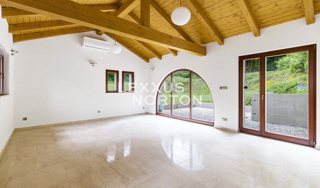 Prodej stavebního pozemku 1 416 m², Roztoky – náhled fotky 4