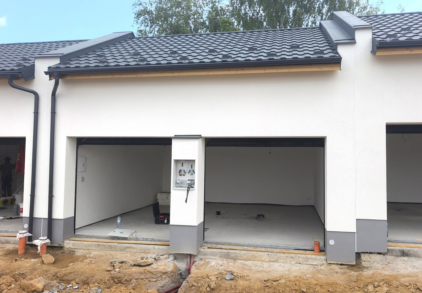 Prodej garáže 17 m2 s parkovacím místem, havl. brod, č.13 b