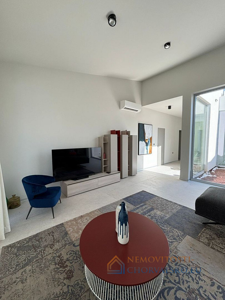 Prodej domu 210 m² s pozemkem 1 000 m² - Ansicht 6