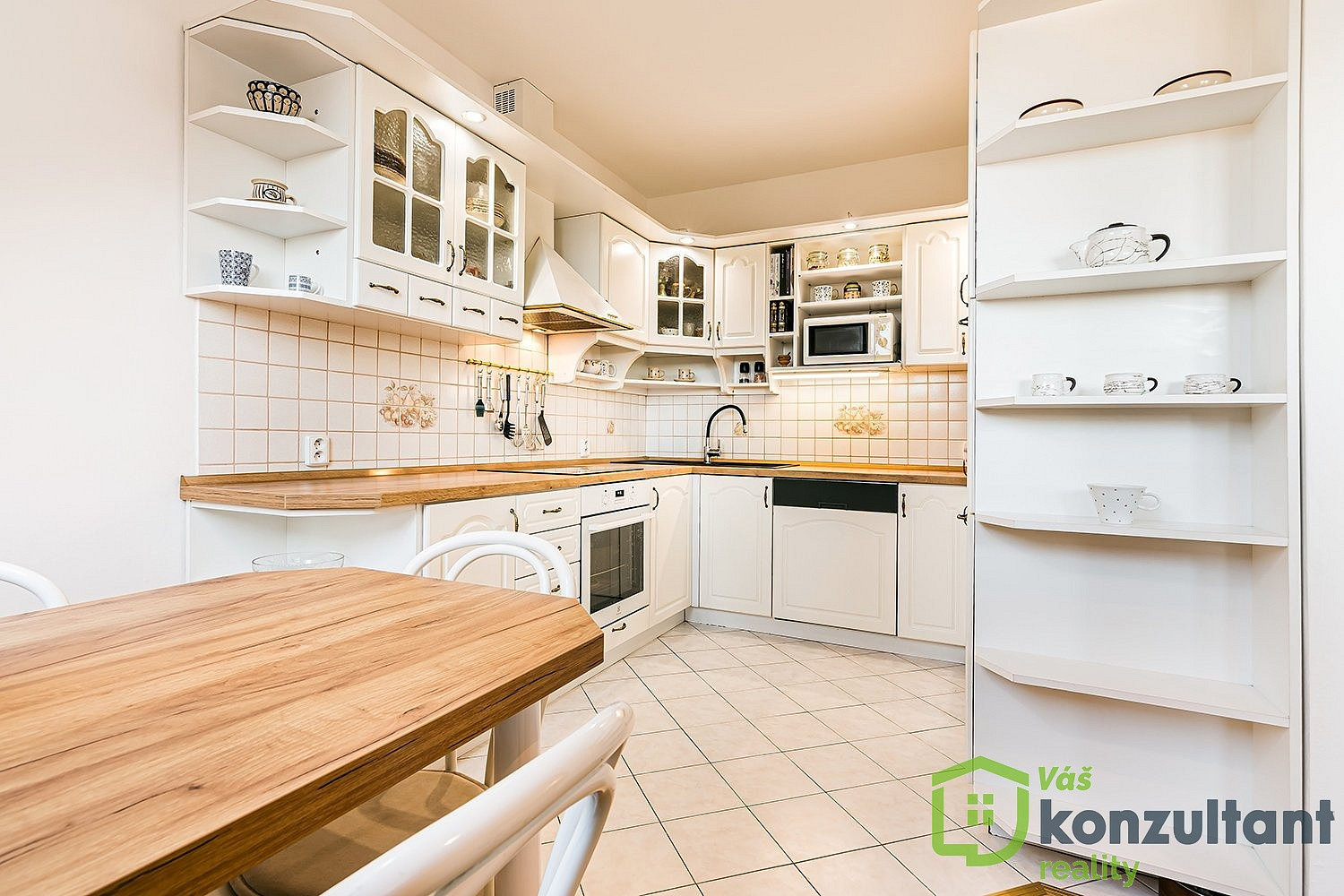 Prodej bytu 4+1 121 m² - View 2