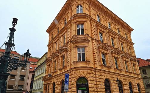 Prodej bytu 4+1 108 m², Dražického náměstí, Praha 1 - Malá Strana