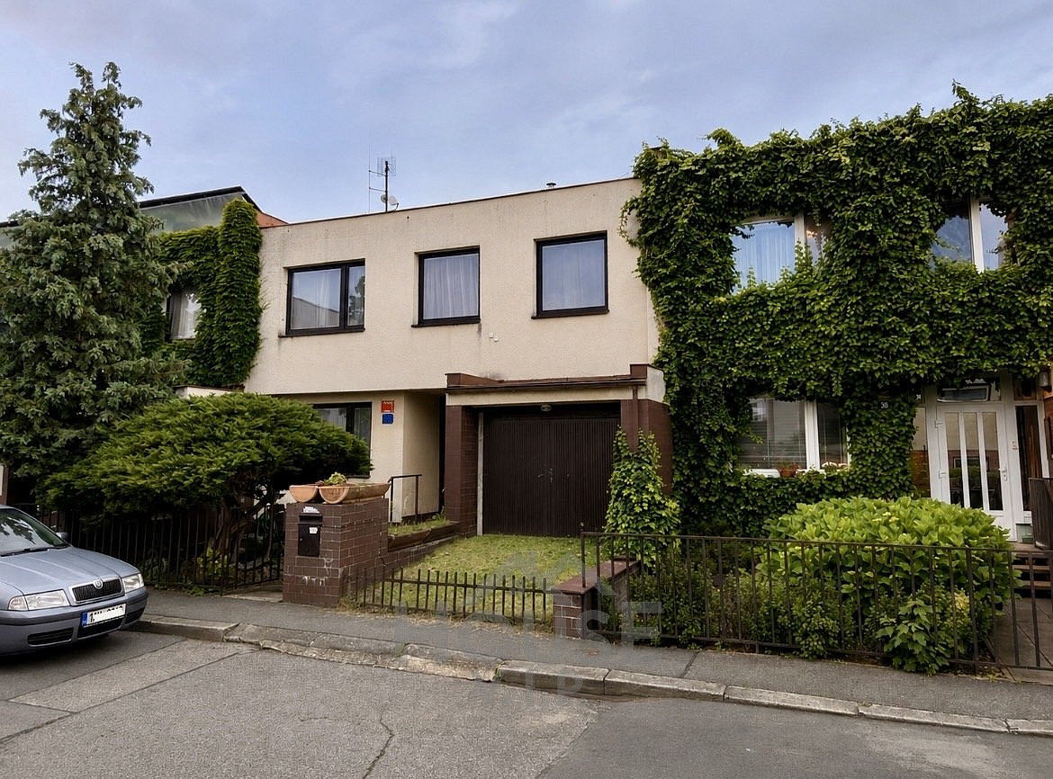 Prodej domu 280 m² s pozemkem 284 m²