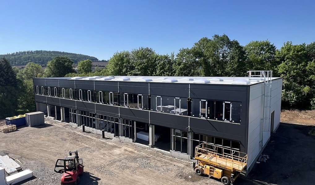 Pronájem skladovacích prostor 355 m², Zastávka – náhled fotky 2