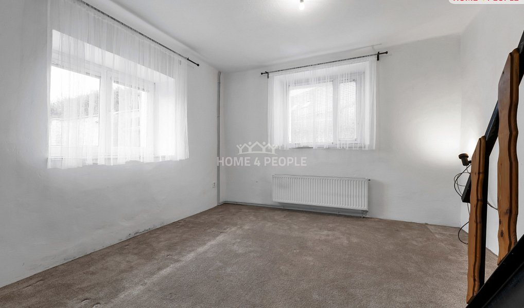 Prodej domu 133 m² s pozemkem 1 126 m², Zlonice – náhled fotky 13