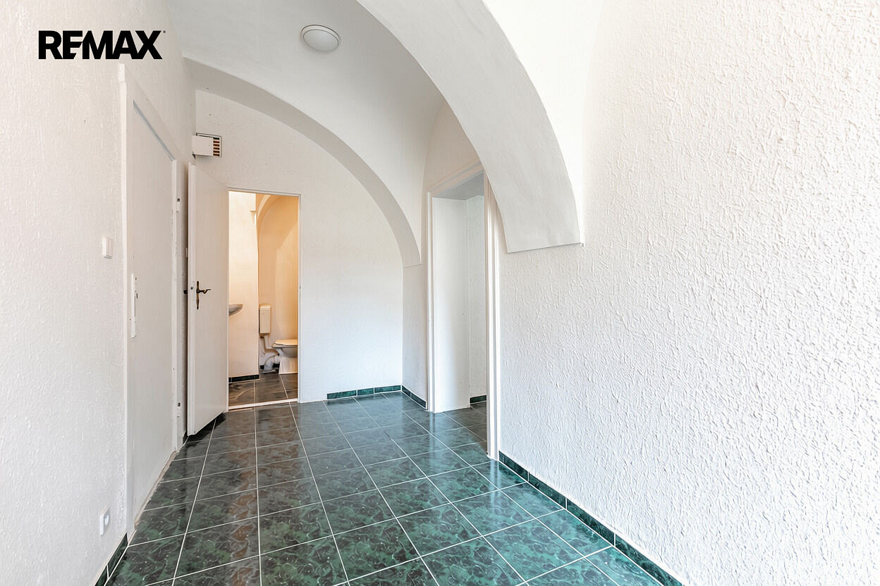 Pronájem obchodních prostor 36 m² – fotografie 5