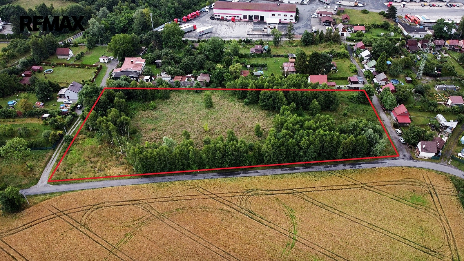 Prodej stavebního pozemku 9 386 m²