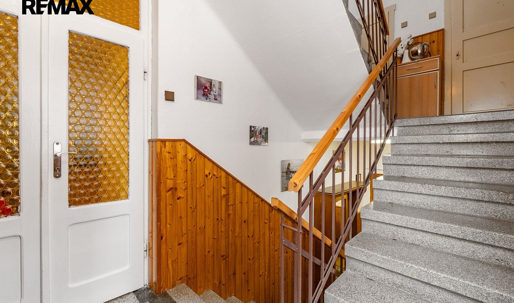 Prodej domu 328 m² s pozemkem 758 m², Vejprty – náhled fotky 18