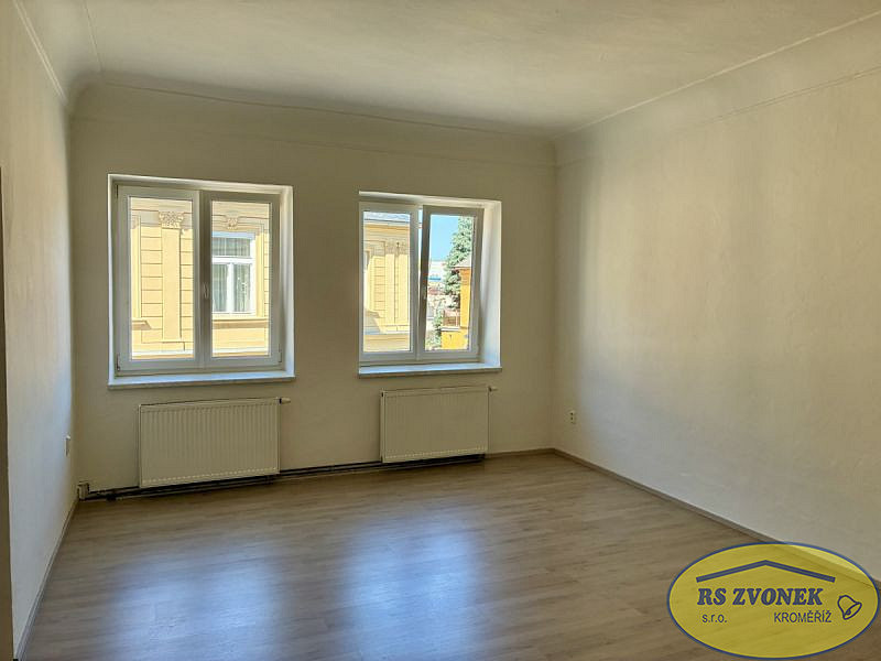 Pronájem bytu 2+kk 63 m² – fotografie 2