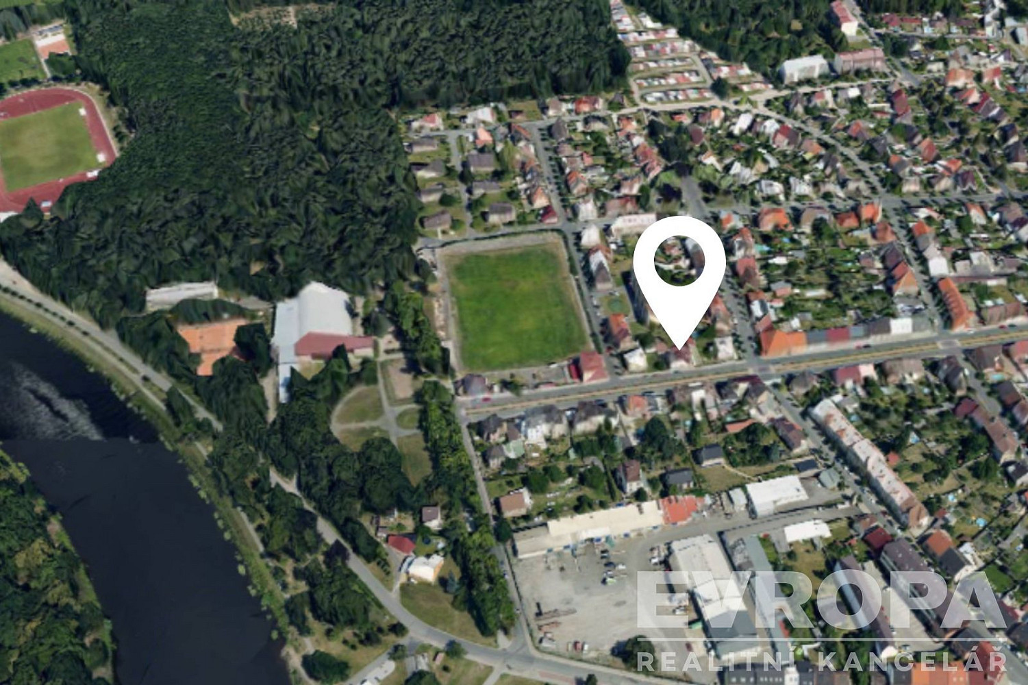 Prodej domu 200 m² s pozemkem 375 m² – fotografie 2